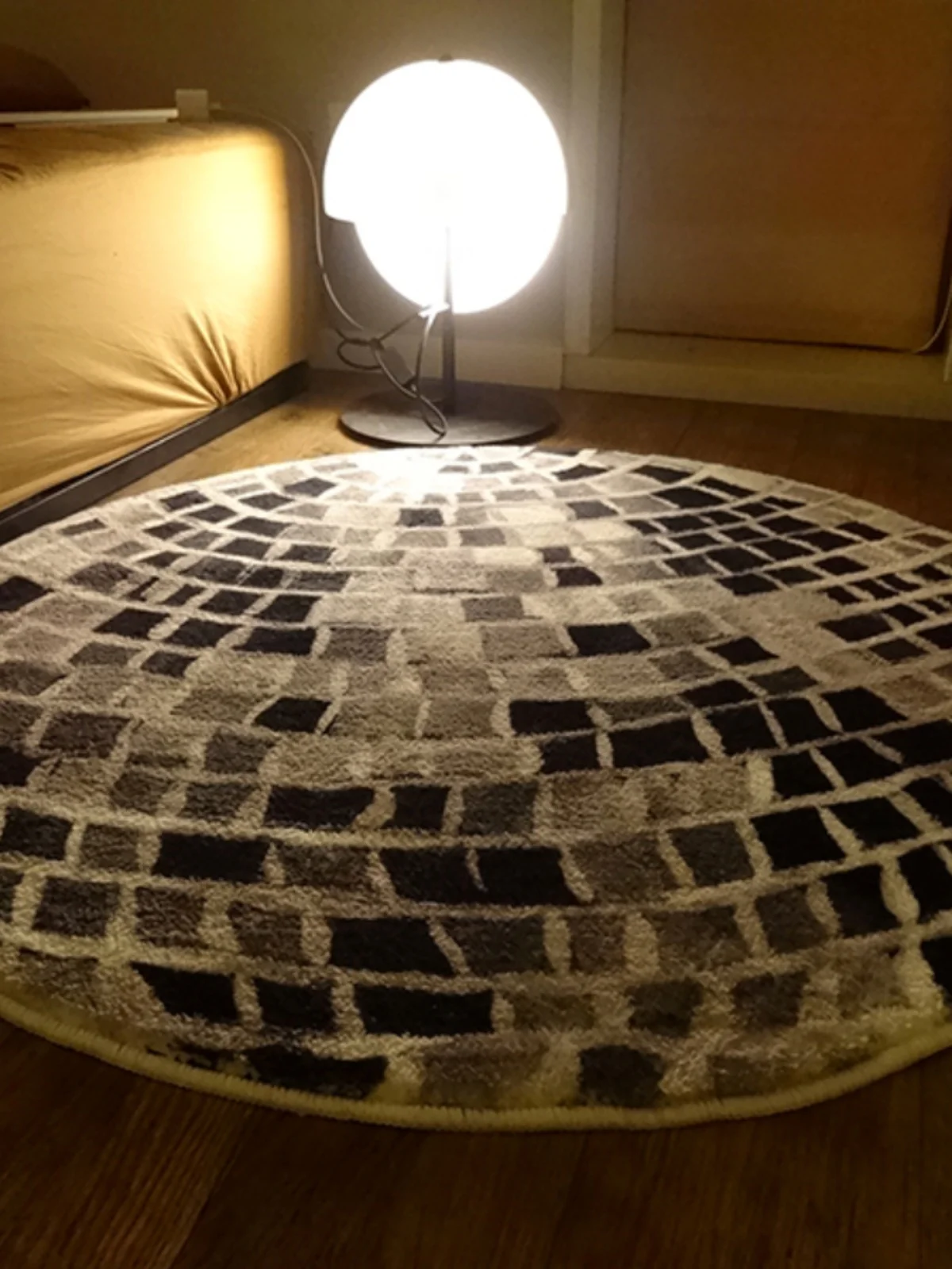 Trippy Original Design Disco Ball Carpet Modern Abstract Pattern round Living Room Bedroom Carpet Artificial Cashmere Floor Rug