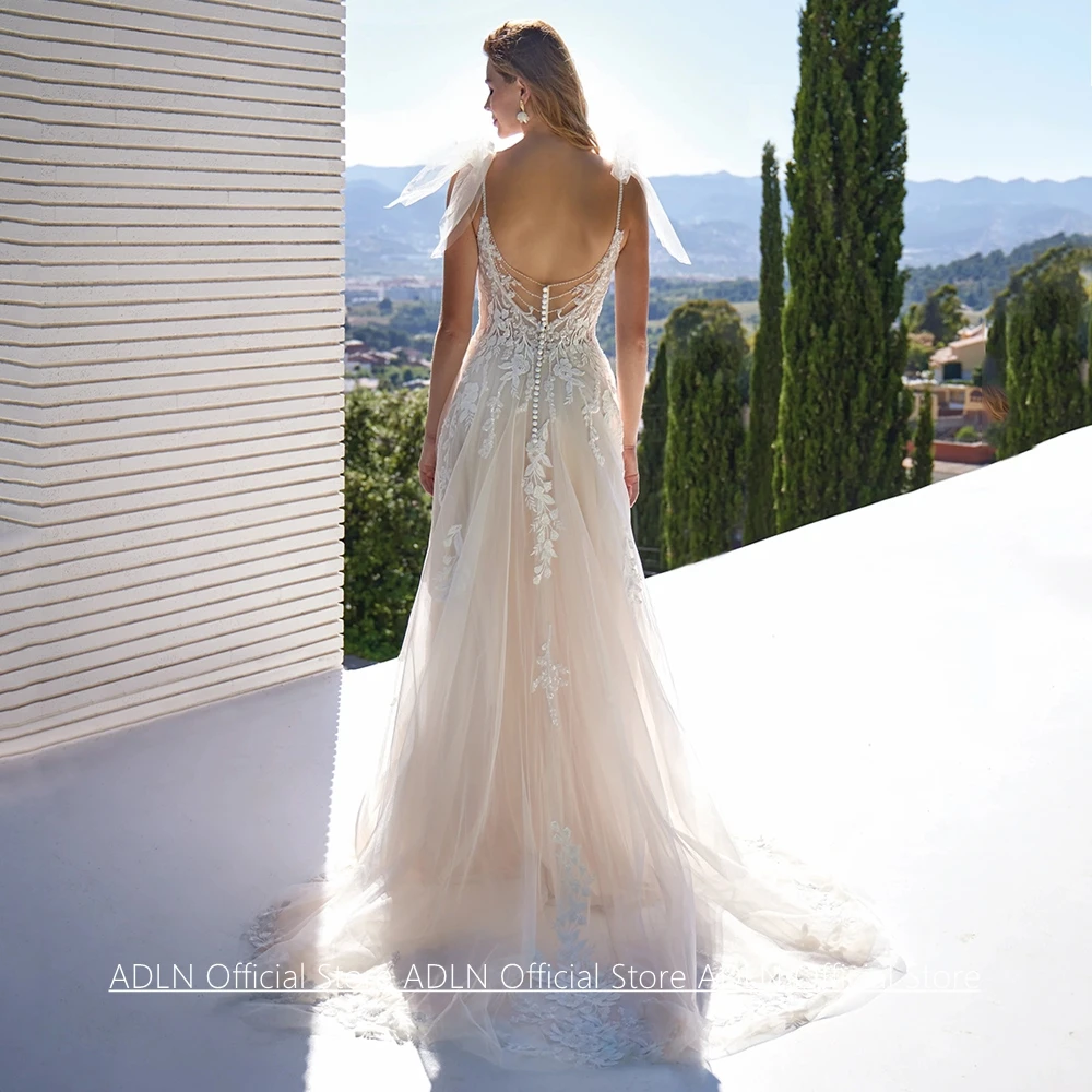 Customized Wedding Dress New Arrival Spaghetti Straps V Neck Sequined Applique Soft Tulle A Line Sweep Train Bride Gown
