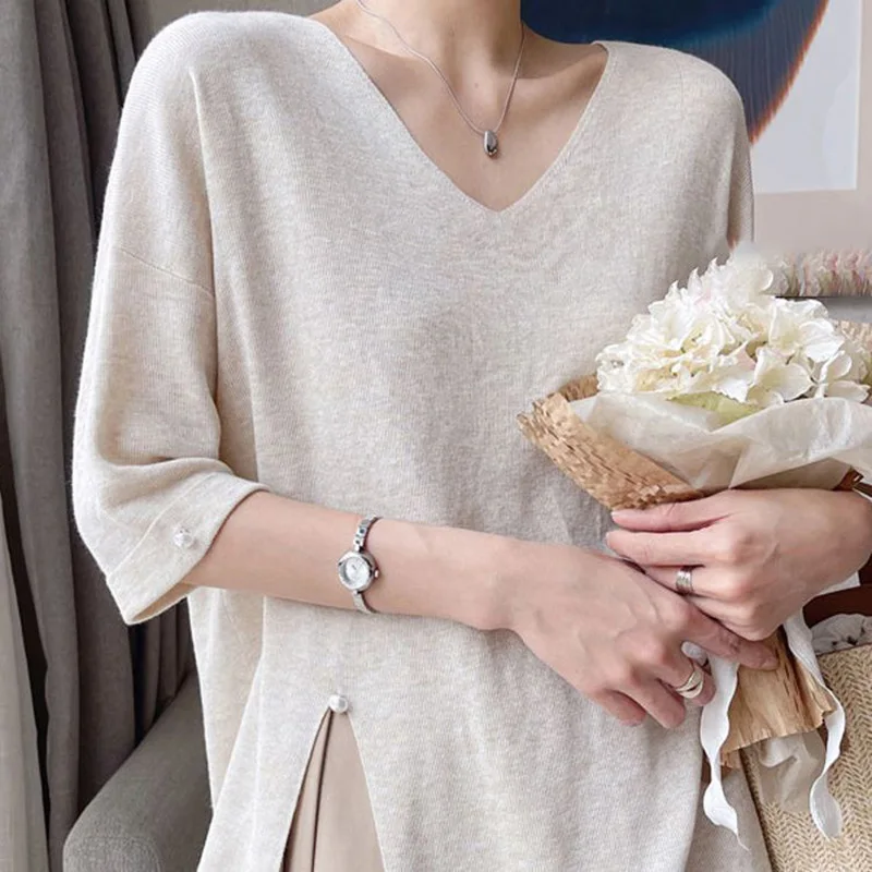 

Fashion V-Neck Knitted Solid Color Split Beading T-Shirts Women's Clothing 2024 Summer New Loose Commuter Tops Casual Tee Shirts