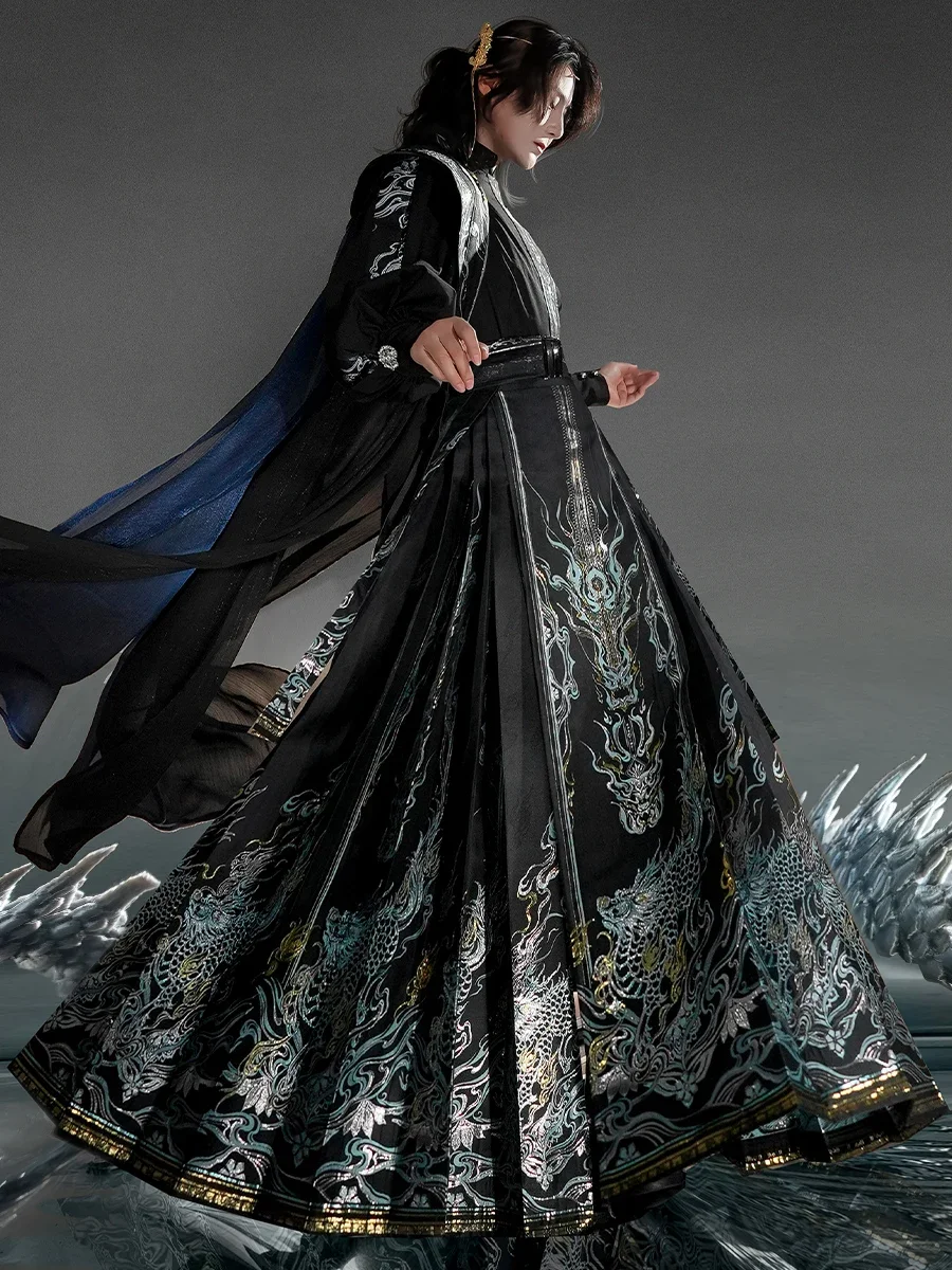 Elegant Warrior Lanling extended horse skirt blue gold black original bibcock Kirin cloak plus size men and women.