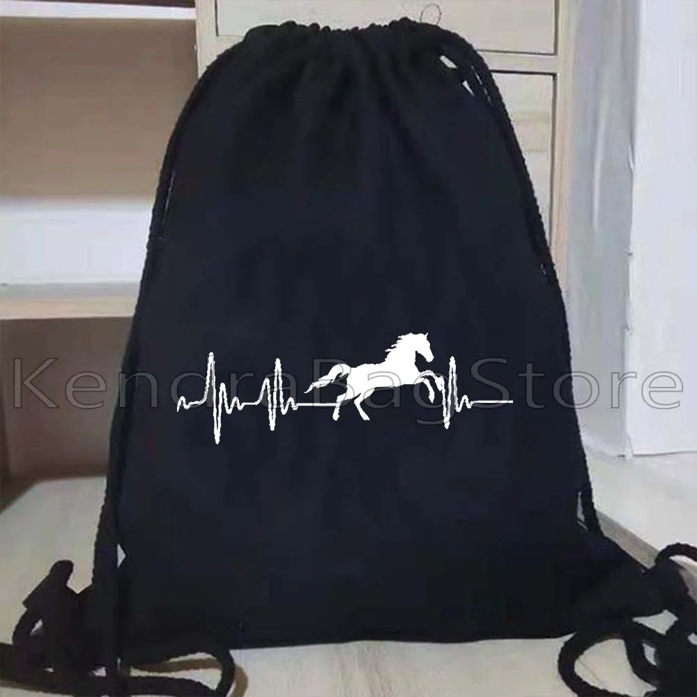 馬を愛した少女キャンバス巾着バックパックカラフルな馬ガールレーシング乗馬ギフトスポーツジムサックパックバッグ