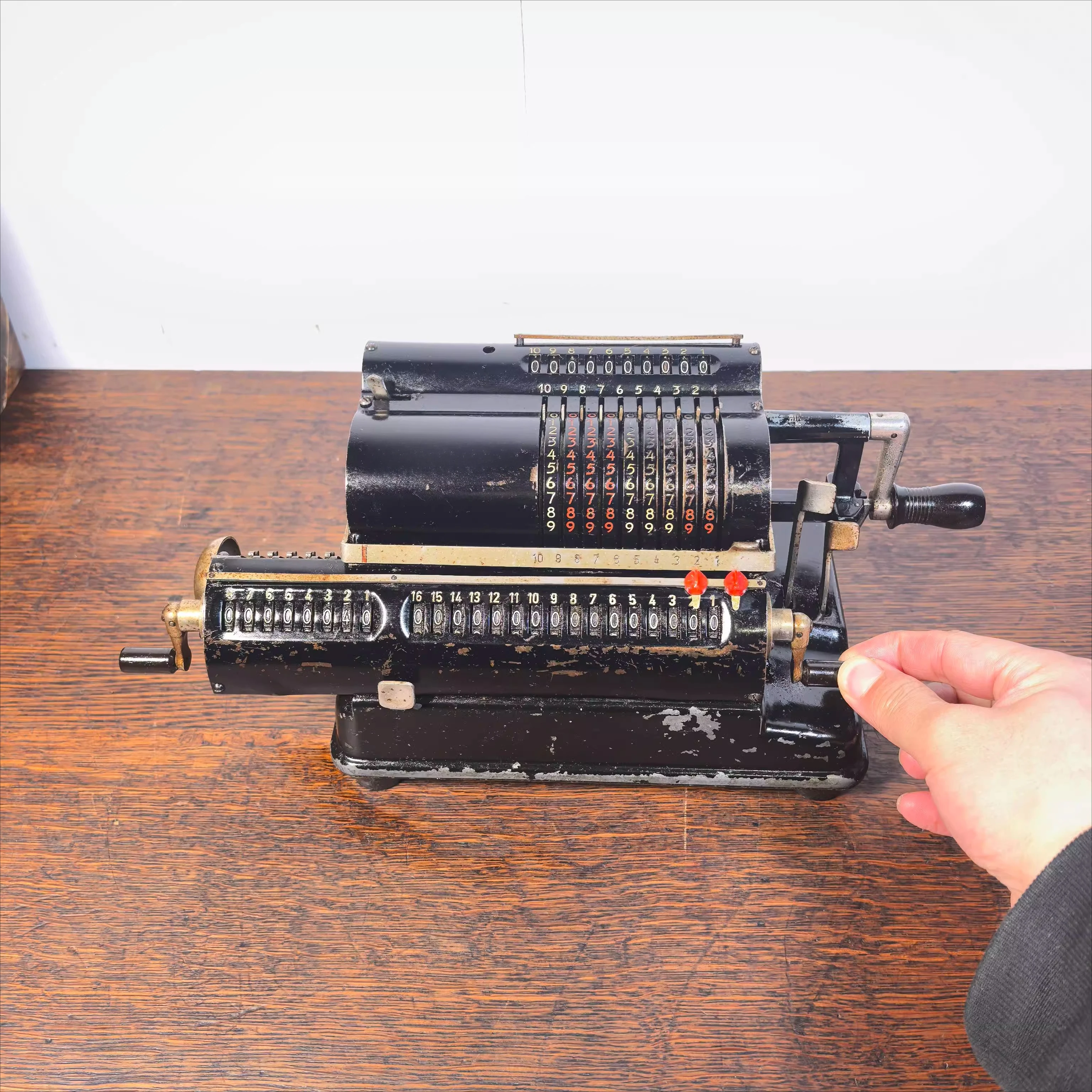 آلة حاسبة كرنك اليد الميكانيكية وظيفة المجموعة النادرة العادية المعداد الغربي 7 المنتجات