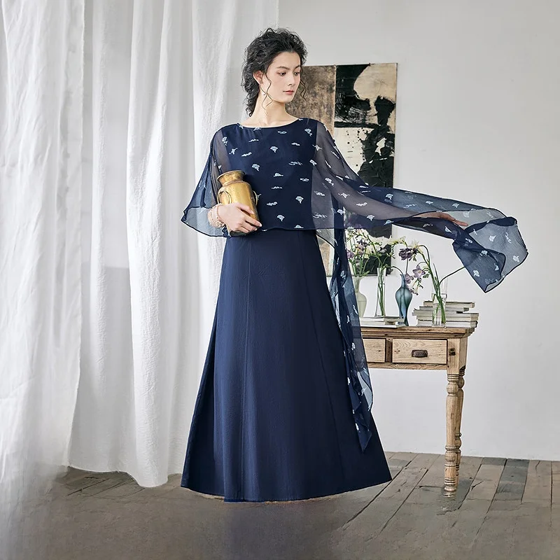 

Новая женская длинная юбка из хлопка и шелка с принтом, осенняя, винтажная, повседневная, А-силуэт, с круглым вырезом, длинными рукавами