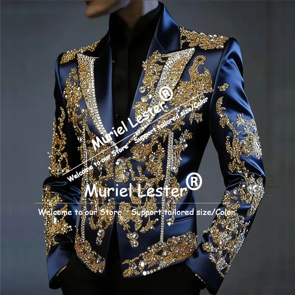 Abito da uomo con pietre con perline brillanti Giacca da uomo slim fit in raso a 2 pezzi con pantaloni in poliestere Abito da smoking da sposo personalizzato
