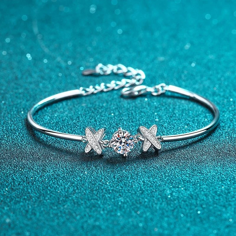 S925 Sterling Silver 1 Carat Moissanite Crisscross Four-Prong Bracelet for Women