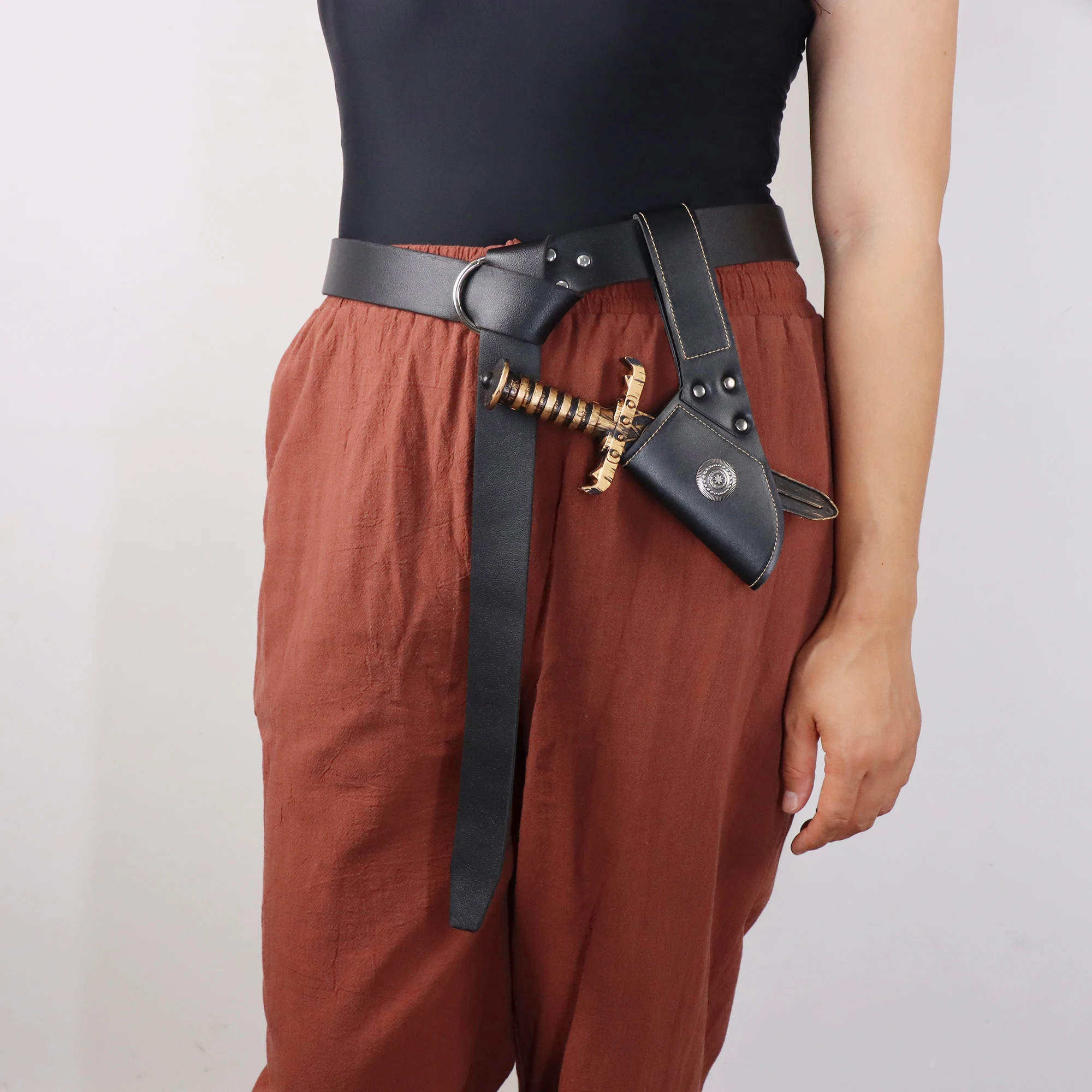 Vintage Medieval Viking Knight Sword Scabbard PU Leather Knife Sheath Stand with Belt Holster Scabbard Role Playing Props