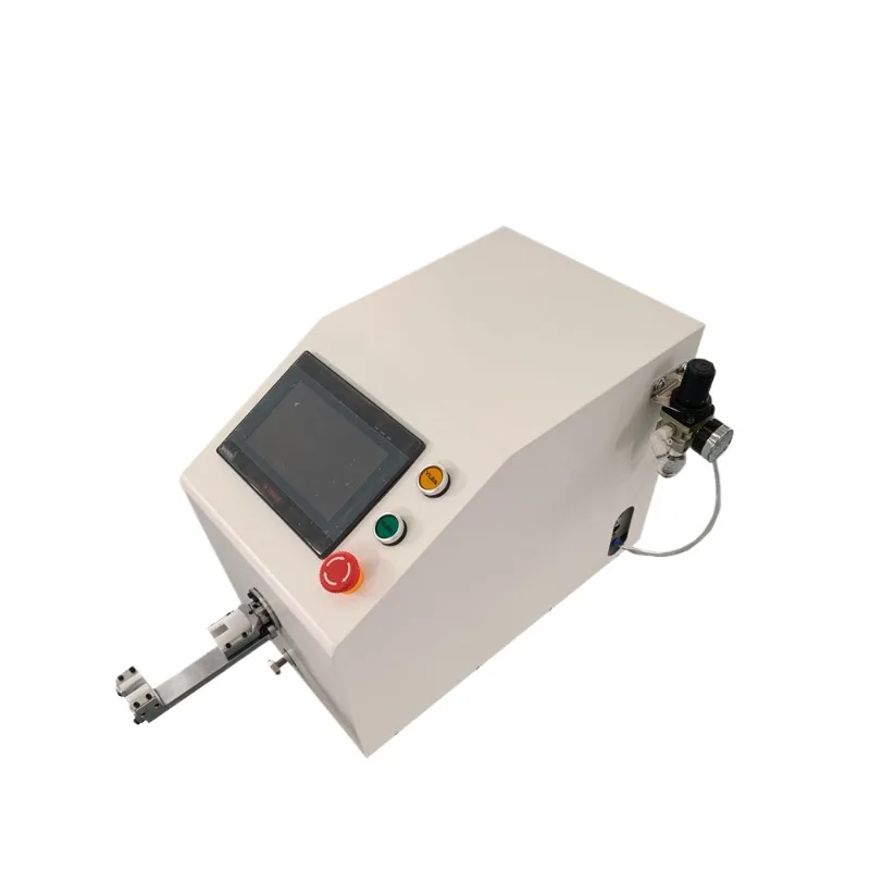 Connector, automatic nut screwing machine, automatic butt screwing nut y