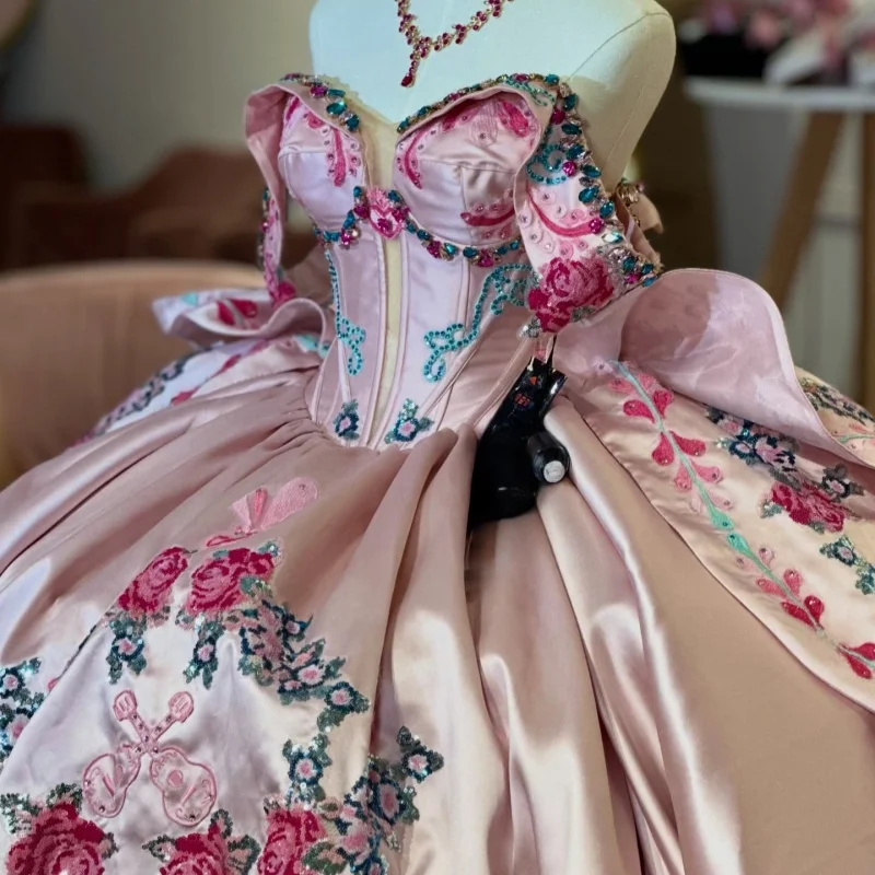 

Satin Pink Quinceanera Dresses Off the Shoulder Glitter Flower Decal Layering Long tail Bow Vestidoe 15 Quinceanera Customize