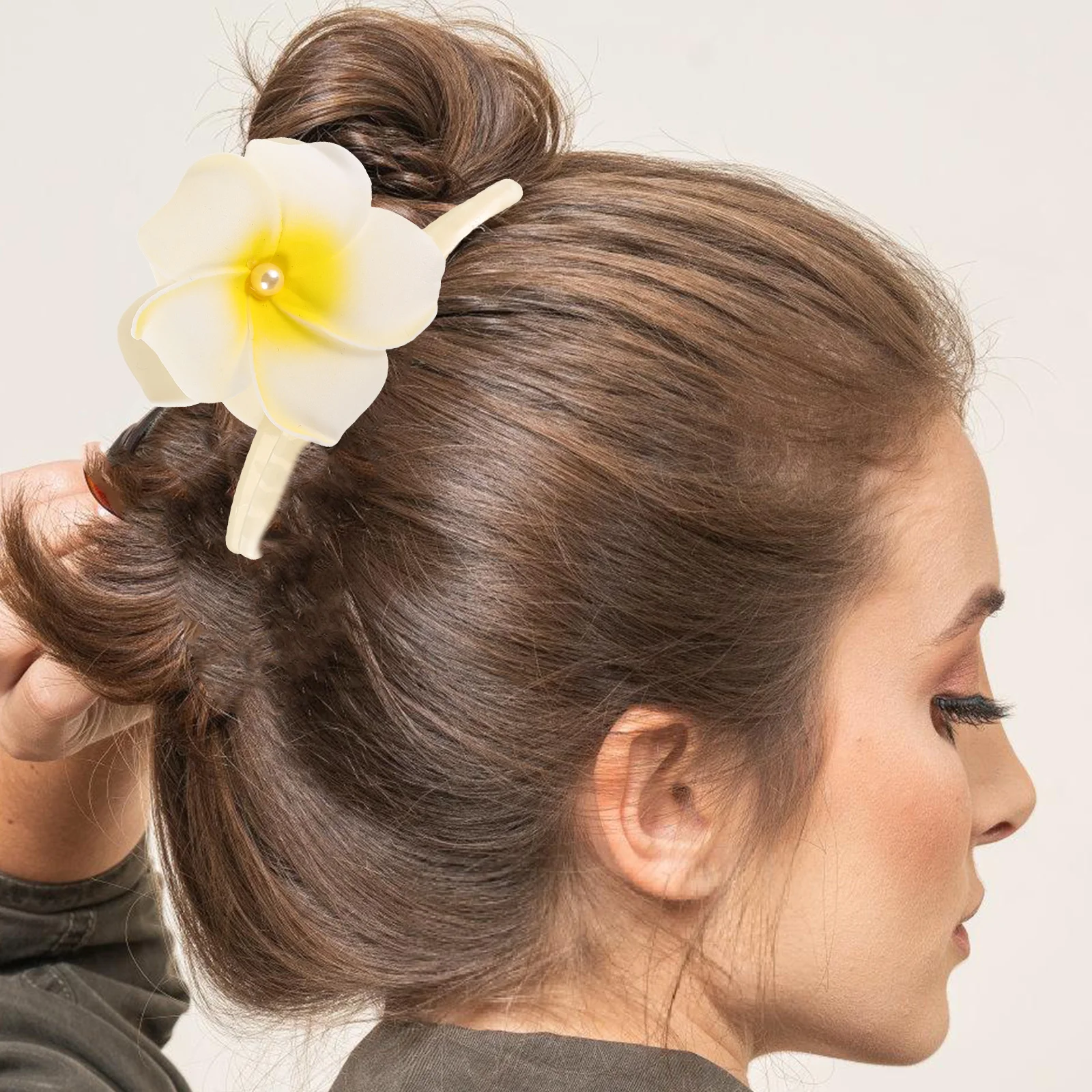 

2Pcs Large Flower Hair Clips for Women Elegant Claw Clip Styling Accessory Durable Non Fading Easy to Use for Any Occasions