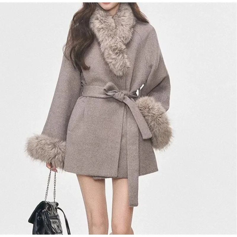 الكورية مزاجه الفراء طوق الدانتيل متابعة معطف المرأة 2025 شتاء جديد سيدة بسيطة ومتعددة الاستخدامات ركاب منتصف طول سترة #1