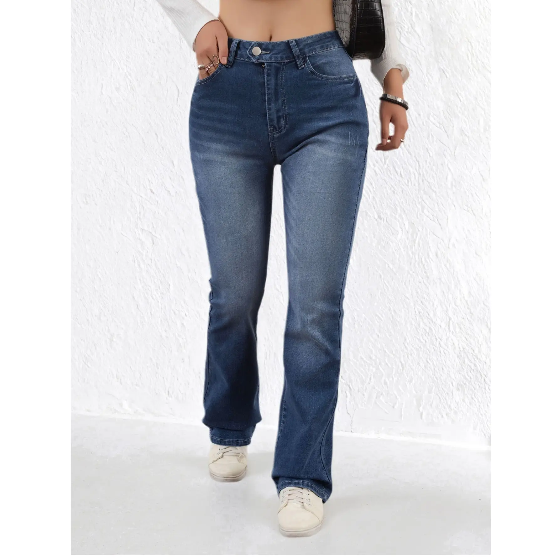 

Women's denim pants in dark blue, high waisted, elastic, casual, versatile, slimming, slightly flared pants for all seasons