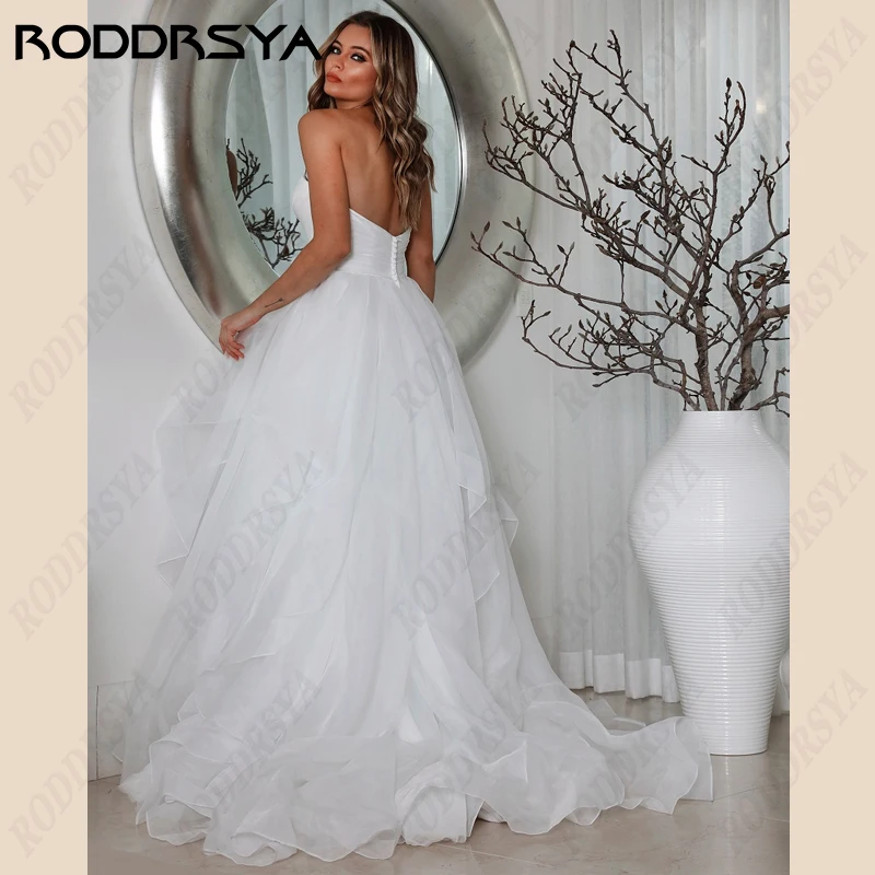 RODDRSYA Praia Strapless Vestidos de Casamento Para As Mulheres Princesa A linha Sem Mangas Boho Noiva Festa Tulle Backless Vestidos De Novia Praia Strapless Vestidos de Casamento Para As Mulheres Princesa A linha Sem