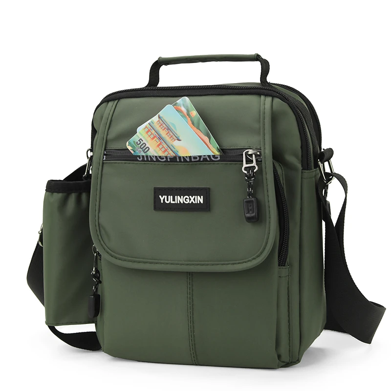 Sportliche quadratische Umhängetasche für Herren – Robuste, weiche Umhängetasche im College-Stil mit multifunktionalen Taschen – Detail 17