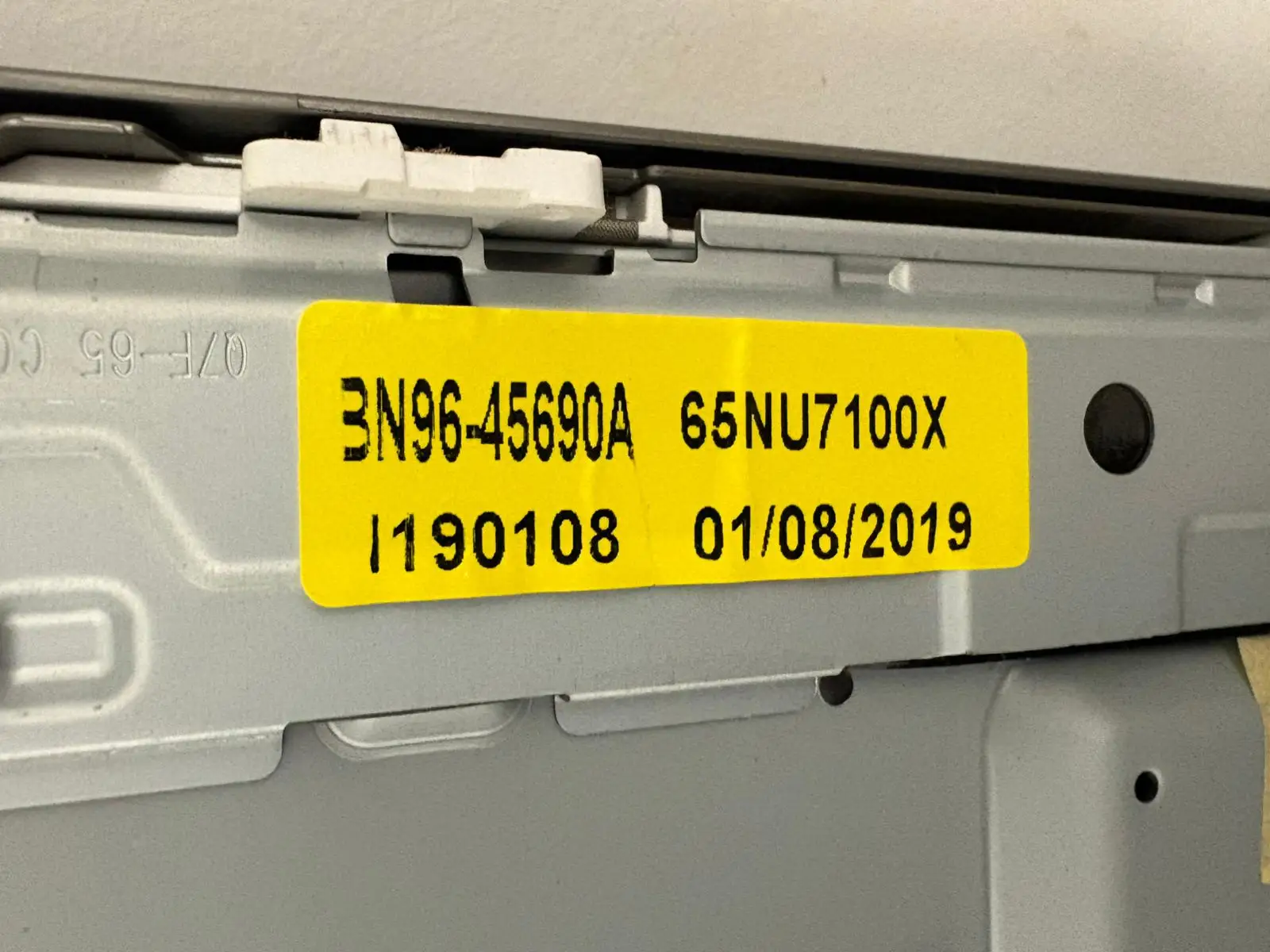 Compatibile con la scheda madre TV Samsung BN41-02636A scheda principale BN94-12931C UA65NU8000WXXY UA65NU8000 Schermo CY-SN065FLLV8H da 65 pollici