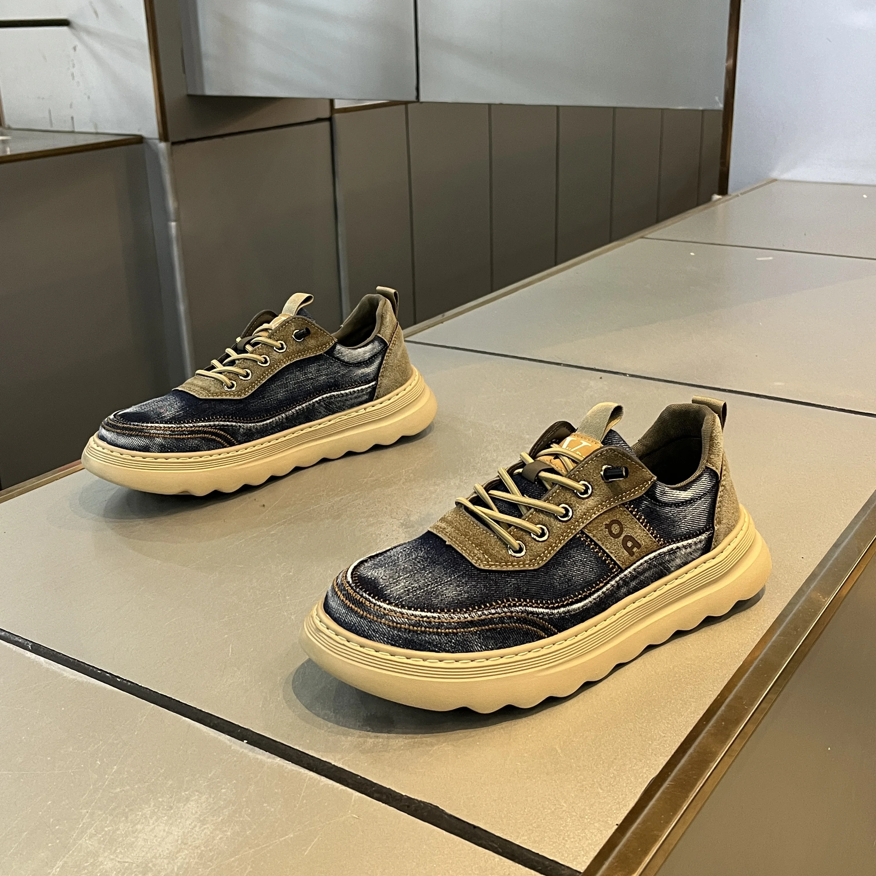 

Men's Canvas Shoes Summer Breathable Trendy Casual Board Shoes Anti-slip Sports Thick Bottom Heightening Denim Shoes