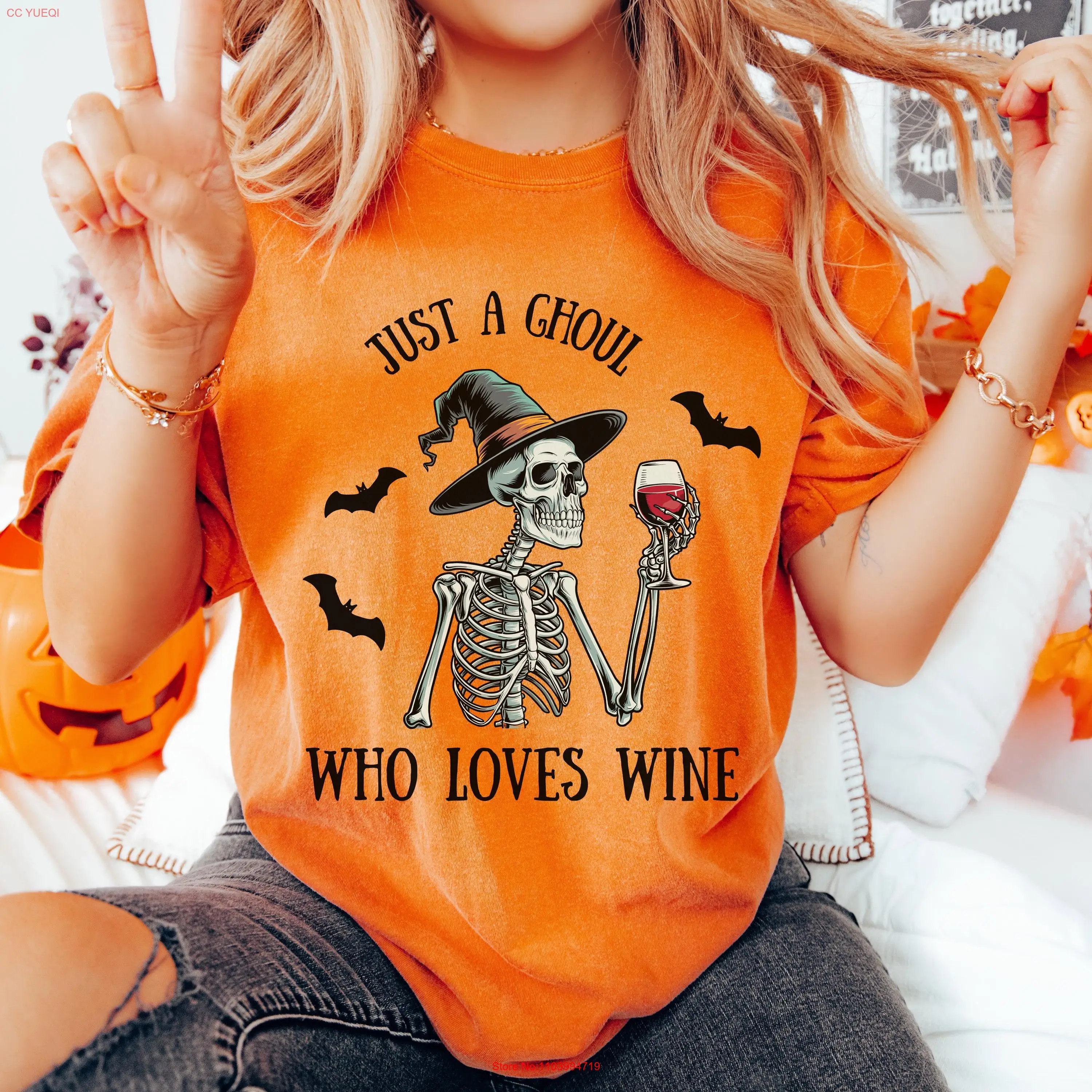 Skelton-T-shirt à manches longues ou courtes, Just a Ghoul, Couleurs confortables, Skull Witch Lover