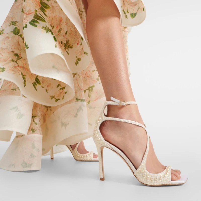 Tacchi alti sottili alla moda europea e americana, bocca di pesce a testa quadrata, sandali con fibbia con cinturino di perle Sexy, scarpe da sposa