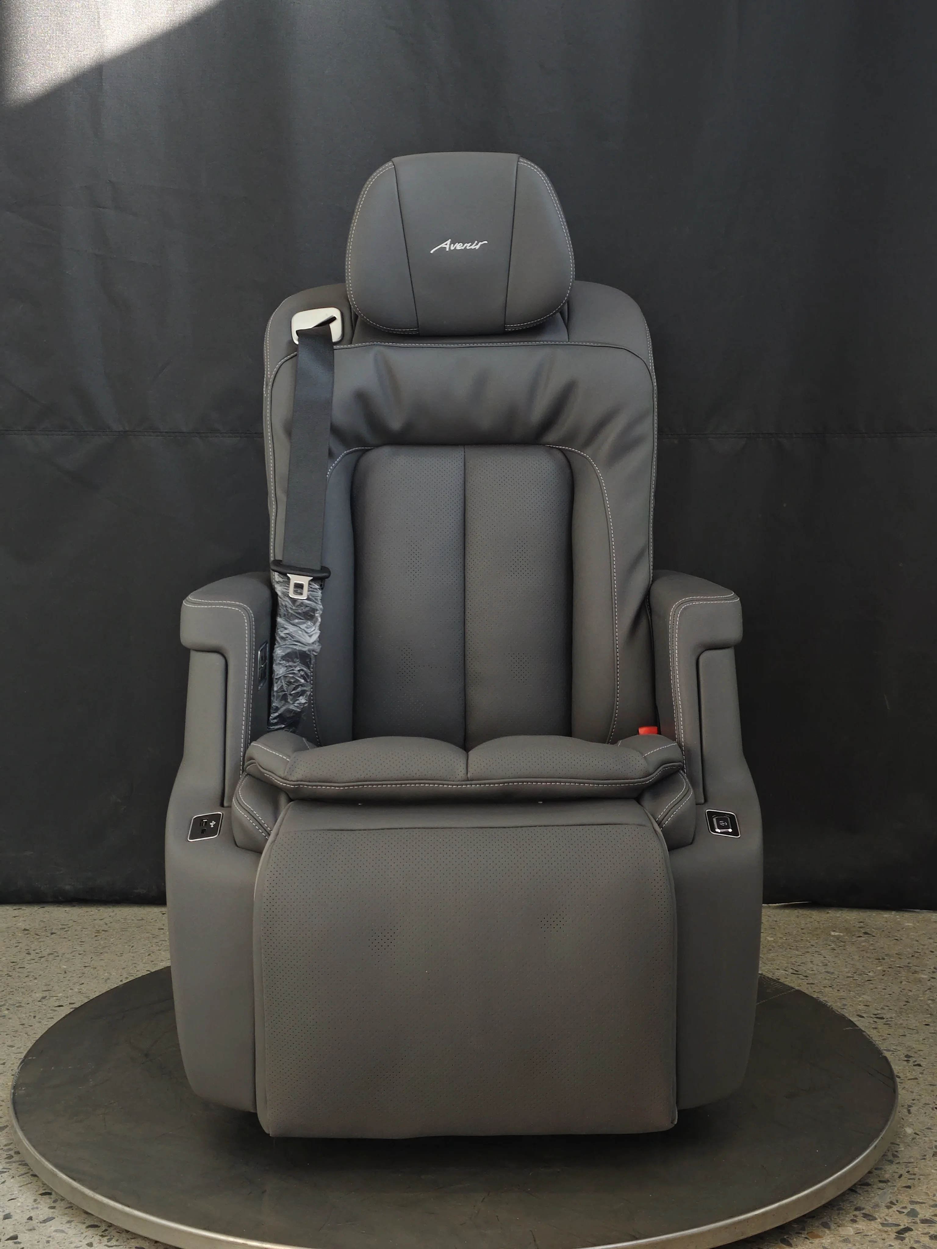 

Горячая продажа: Комфортный центральный подлокотник для UTV и ATV, с возможностью индивидуальной настройки цвета, роскошное кожаное сиденье для Buick GL8