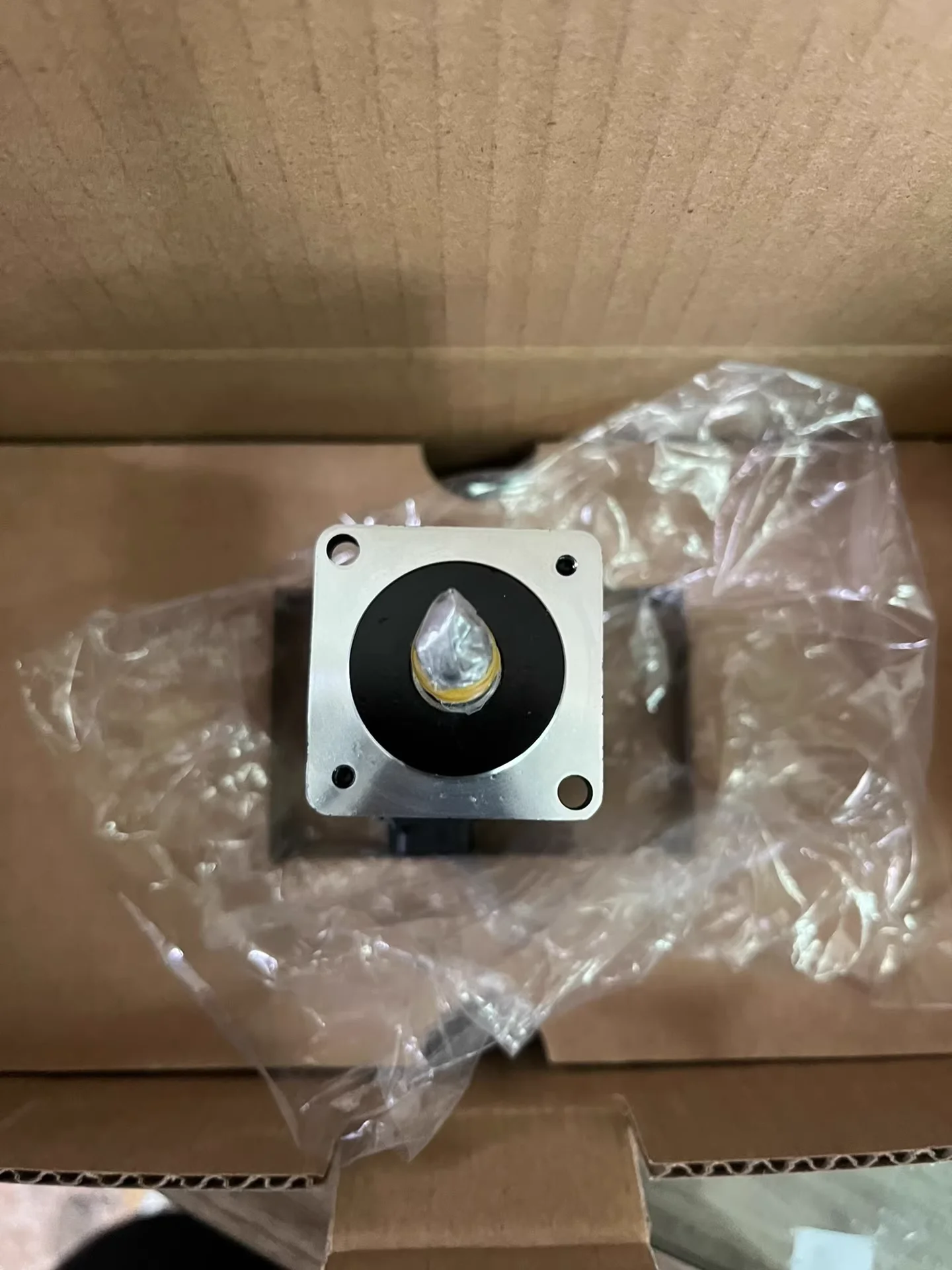 SGMAV-01ADA6C Brand New Servo Motor Original Genuine，SGMAV 01ADA6C，Fast shipping