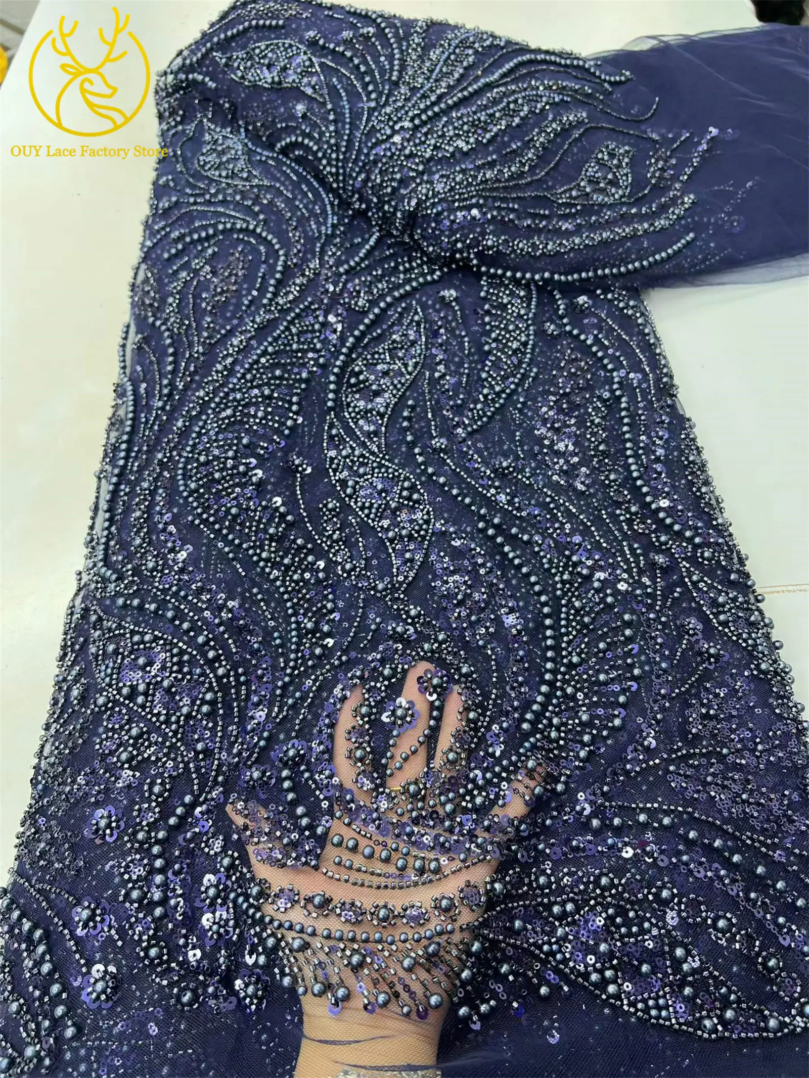 5 Yards nigerianischer roter Brautspitzenstoff mit Perlen, hochwertige afrikanische Spitze mit schweren Perlen und Pailletten für Brautkleider und Hochzeitsfeiern – Detail 12