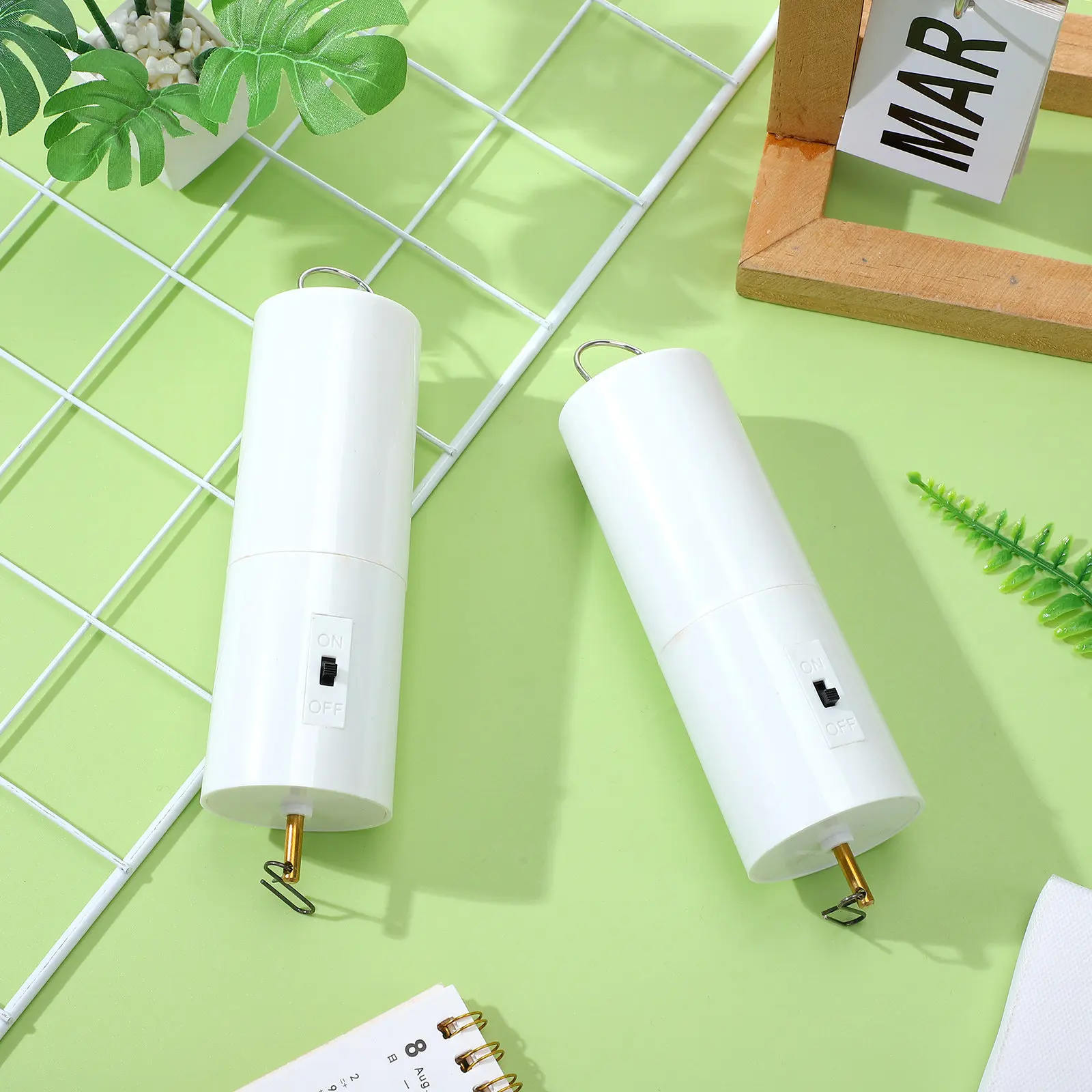 

2 шт. вращающихся моторов для садовых скульптур, работающих от ветра, для уличного декора