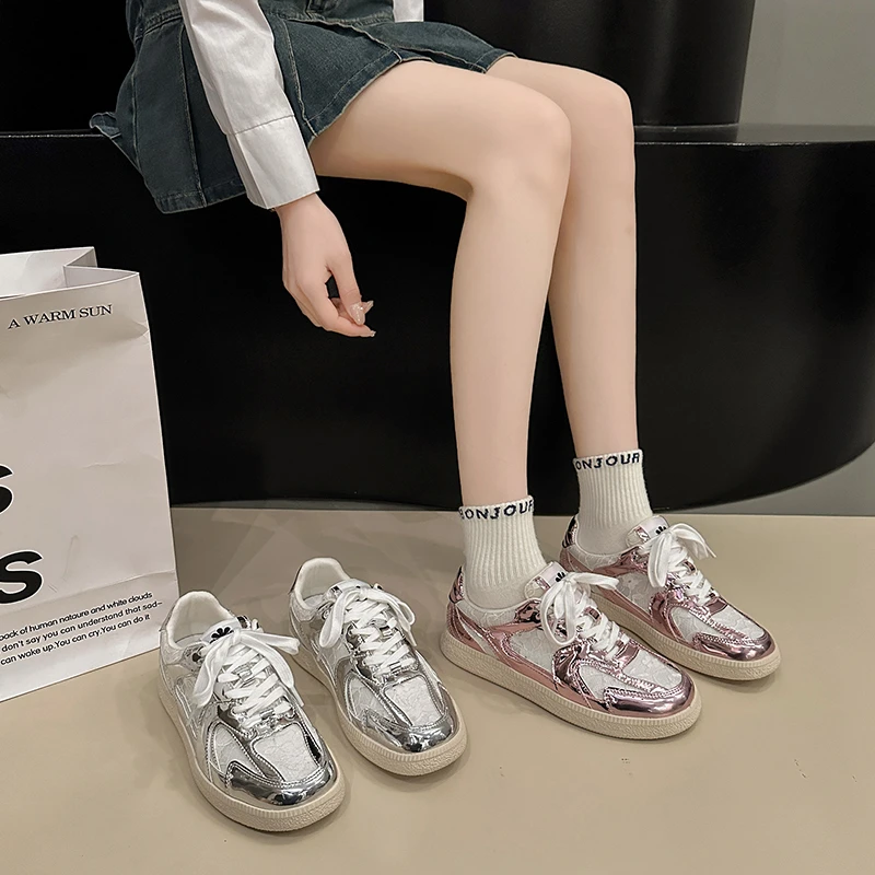 Chaussures d'entraînement argentées à l'offre elles optiques rétro polyvalentes pour femmes, baskets de sport et de loisirs, à la mode et haut de gamme, nouveau, 2024