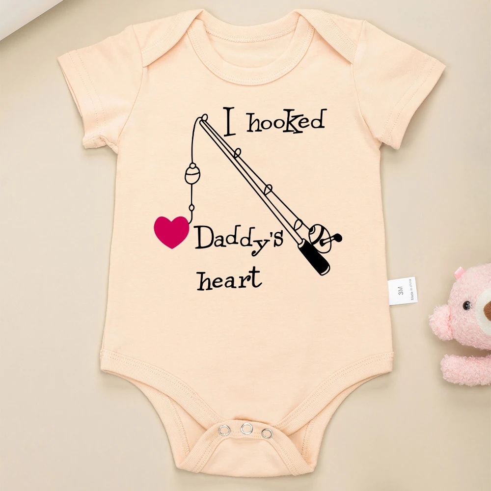 I Hooked Daddy\'s Heart Funny Newborn Clothes Cotton Cute Baby Girl Boy Onesies Fashion Popular Infant Outfits Fast Delivery