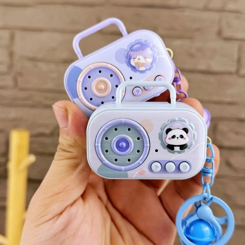 Can Record Musical Voice-Changing Recorder Keyring Recordable Cassette Recorder Retro Tape Recorder Keychain Cartoon Animals