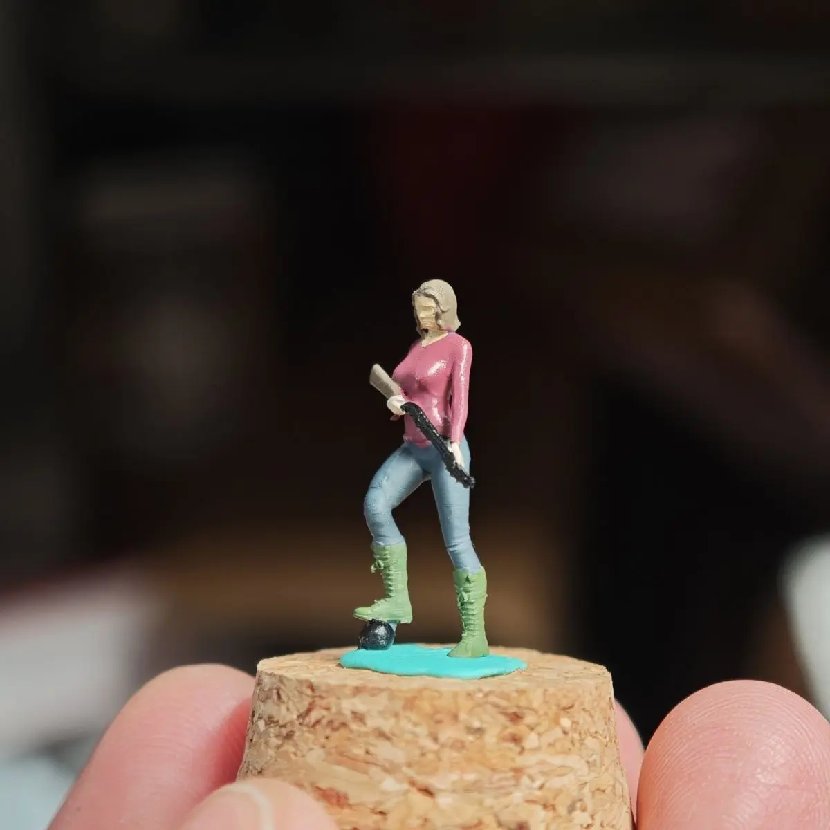 Figurina di scena di auto modello in miniatura piccolo 1/64 Maggie