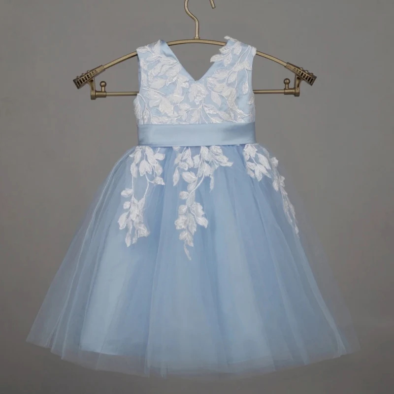 

Flower Girl Dresses Sky Blue Tulle White Flory Appliques With Bow Sleeveless For Wedding Birthday Party Holy Communion Gowns