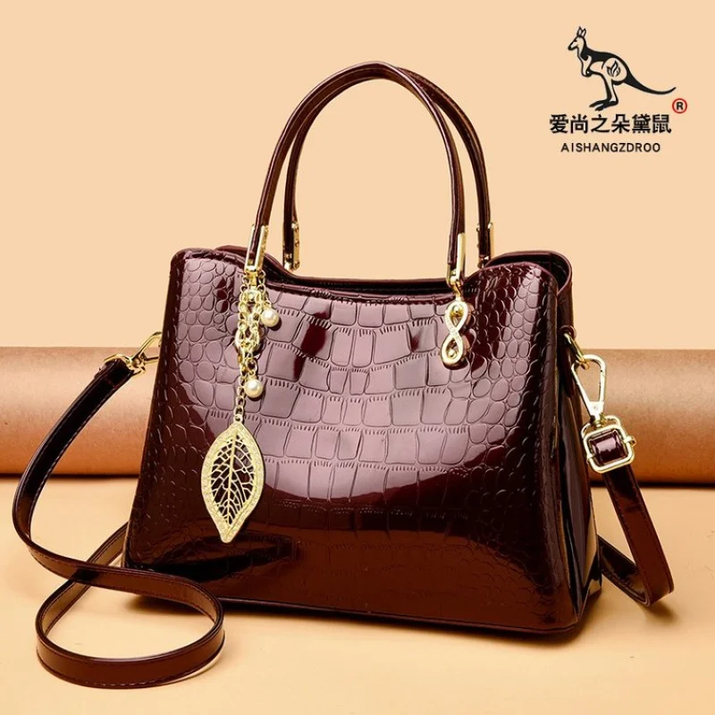 

Chic Ladies Crossbody-Bag Crafted From Polyester Leather Featuring Classic El Salvador High-End Lightweight Daily Look