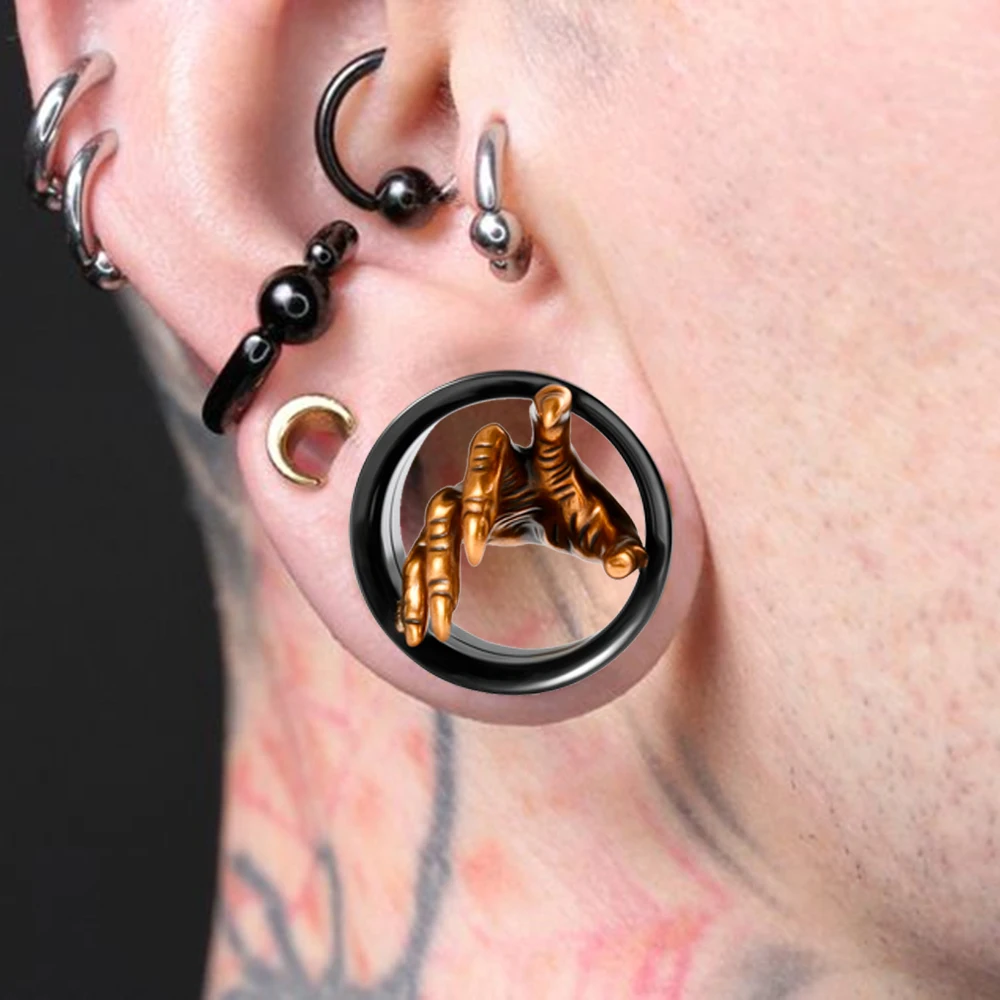 2-1PCS Retro Golden Ghost Hands & Black Screw Ear Plug Surgical Steel Hollow Double Flare Ear Gauge Expansion Saddle Ear Tunnel