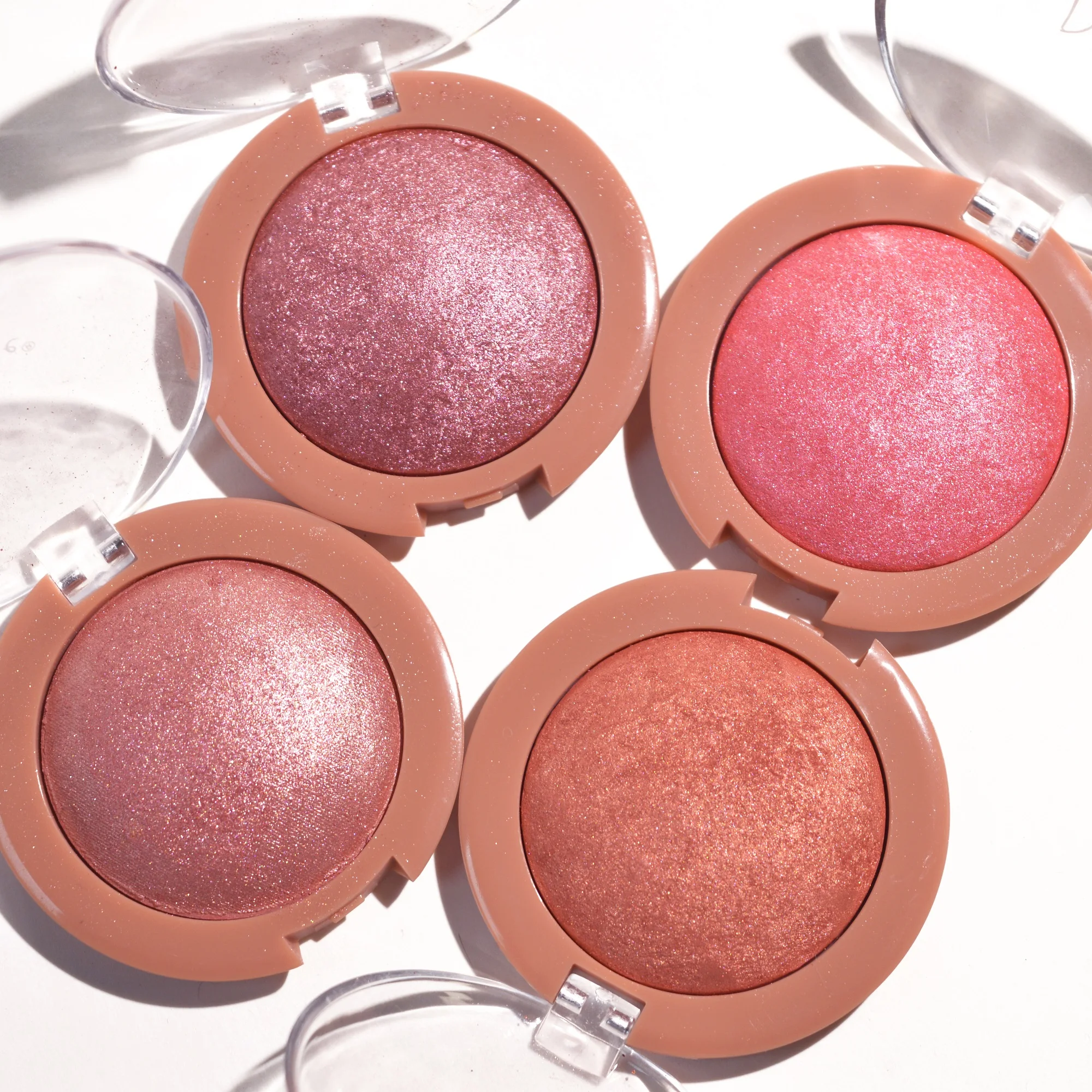 Evidenziatore a 4 colori Perlescente Cotto Schiarente Fard in polvere Guancia Tinta Fard Contorno Evidenziatore Ombra per il viso Shimmer Rouge