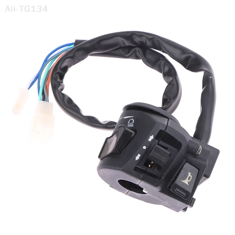 مفاتيح مقود الدراجة النارية متعددة الاستخدام؛ الاختناق، بدء التشغيل الكهربائي، المصباح الأمامي، إشارة الانعطاف، التحكم في القرن