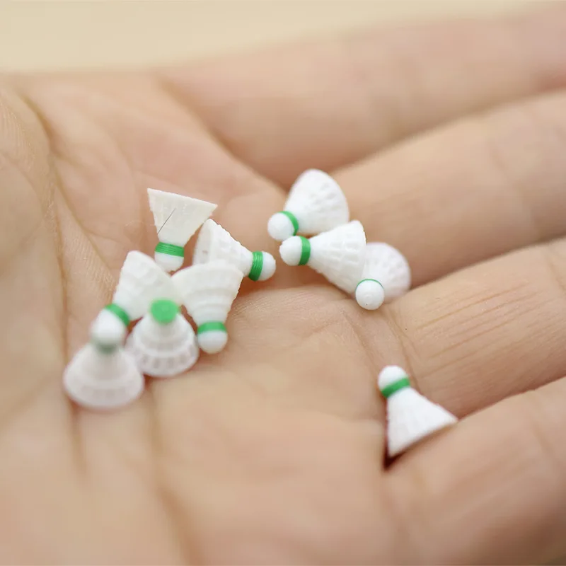 Mini raquete de badminton modelo casa de bonecas mini artigos esportivos em miniatura raquete de badminton brinquedo playhouse