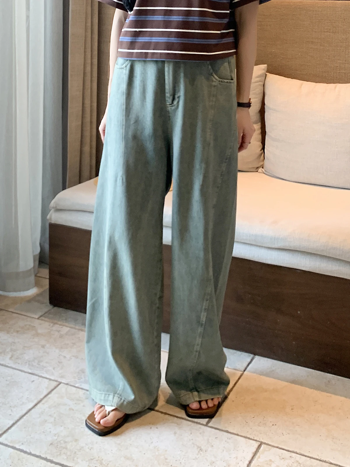 

Джинсы с эффектом похудения, с высокой талией, широкие штанины, свободный крой, повседневная одежда для женщин, летняя коллекция, модный прямой крой