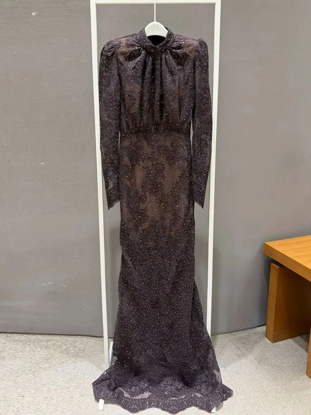 Ladies Sequins Floral Embroidery Robe High Waist Long Sleeve Stand Collar Elegant Slim Maxi Dress
