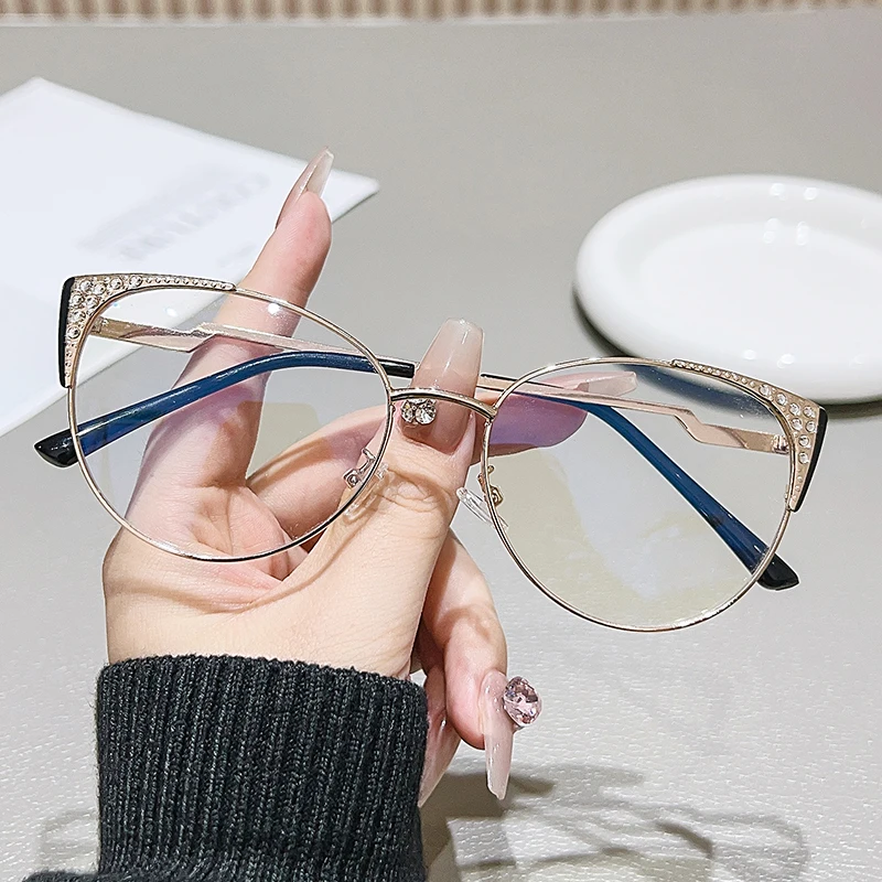 1 Stück Damen-Brille, schlicht, neu, ultraklares Metall, Katzenauge, einfach, künstlerisch, lässig, vielseitig, leicht, tragbar, Visierschutz