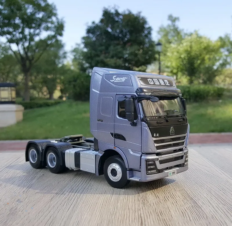 Exquisite Collectible Alloy Model Toy Gift 1:36 Scale SinoTruk HOWO TH7 Transport Truck Tractor Diecast Toy Model Decoration