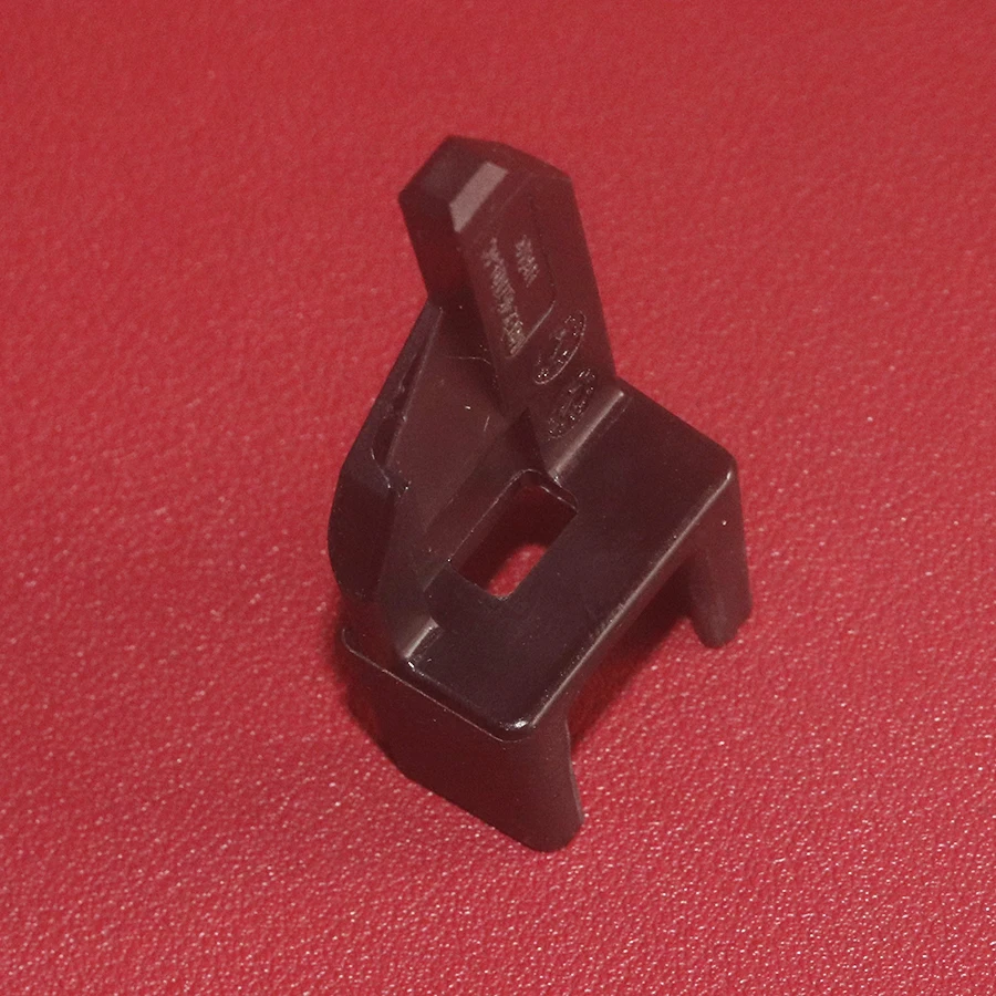 1Pc Genuine LR152989 OEM Rear Tailgate Power Shade Clip Bracket For Land Rover Range Rover Executive 2022-2023 Car Accessories