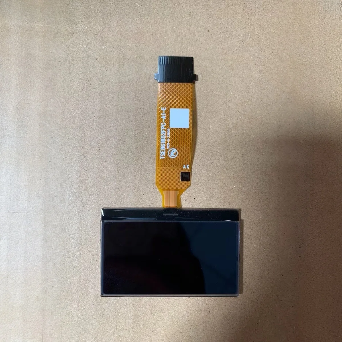 TSE8G1852FPC-A1-E CMF2P3381-S-W-T LCD Display For BOSS RC-600 Screen Repair