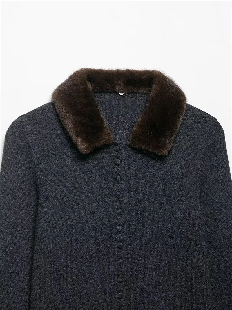 معطف المرأة 2025 الخريف نمط جديد رمادي داكن كم طويل فو الفراء تأثير سترة مشغولة من الصوف معطف موضة عادية تنوعا