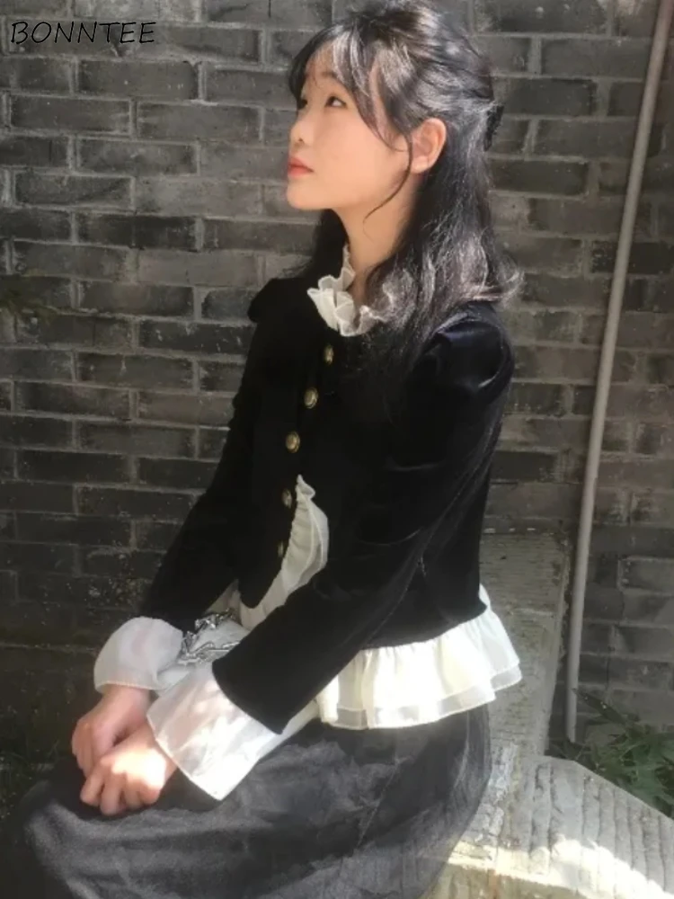 

Куртки женские с оборками, однобортные, универсальные, элегантные, повседневные, нежные, стильные, осенние, винтажные, темпераментные, бархатные, одежда