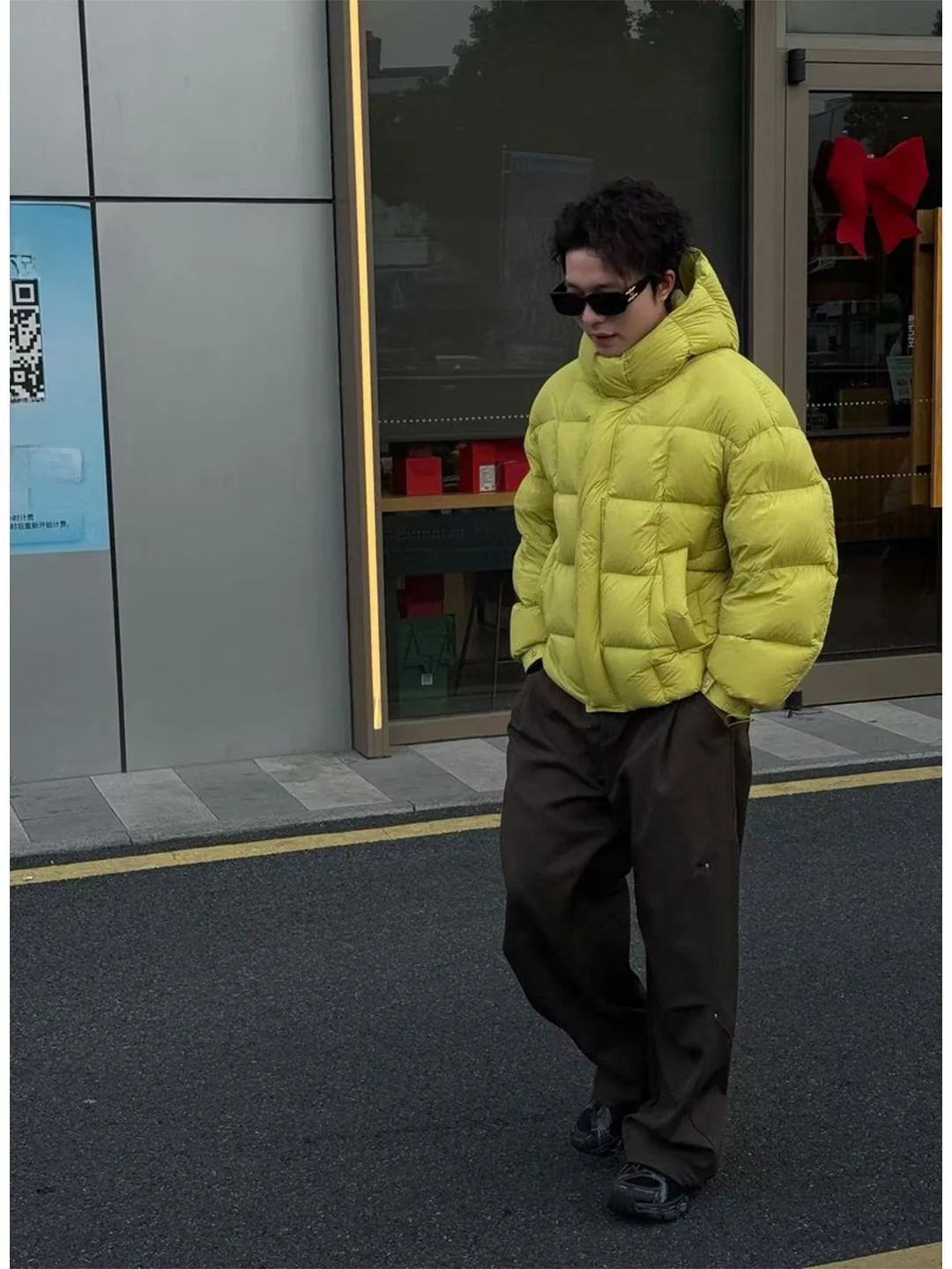 

Высококачественная мужская зимняя куртка Cloud Down Jaet с капюшоном, теплая, модная, для пар, с наполнителем из пера, на молнии