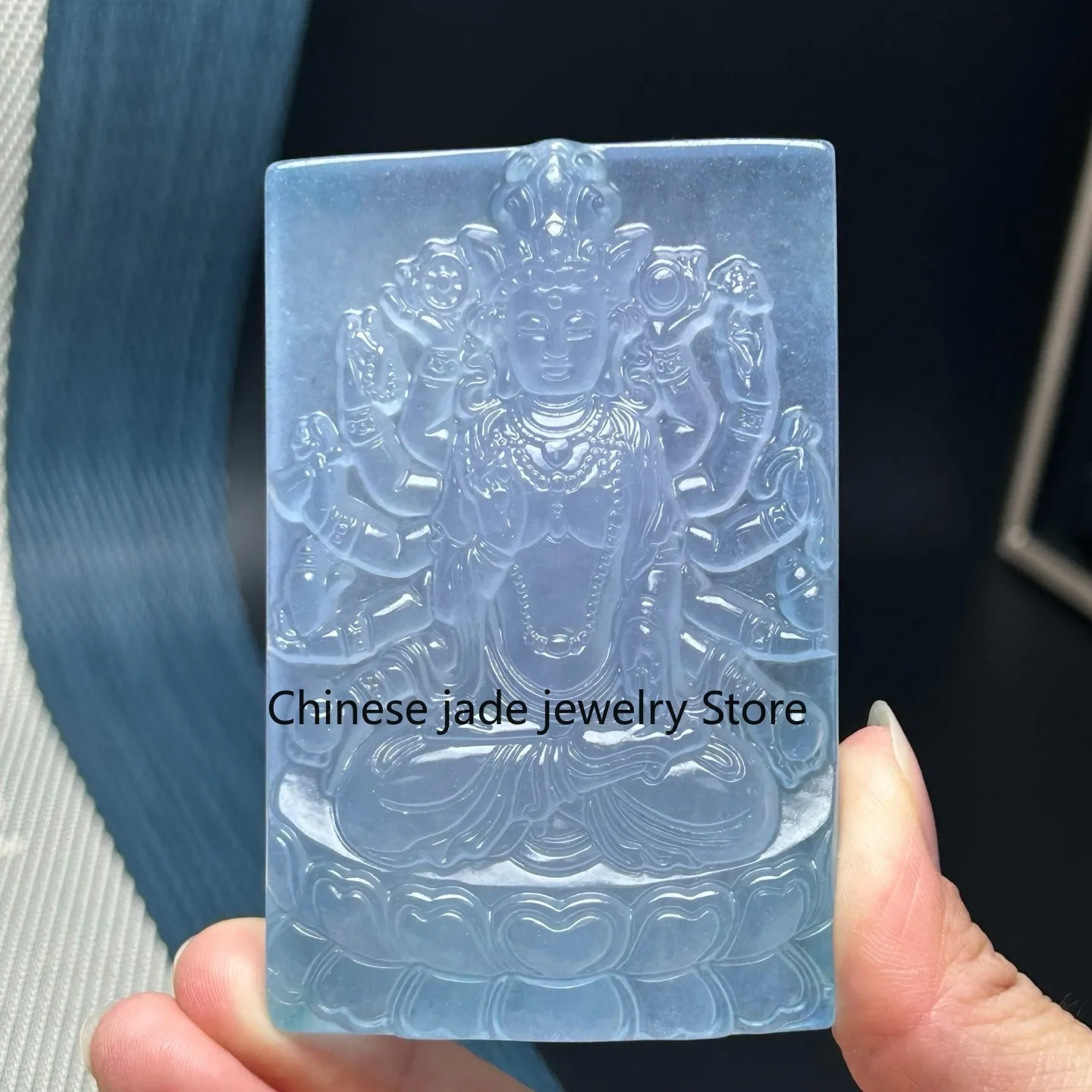 Colgante y collares de amuleto de la suerte tallado kwan-yin de Jade birmano de hielo Natural