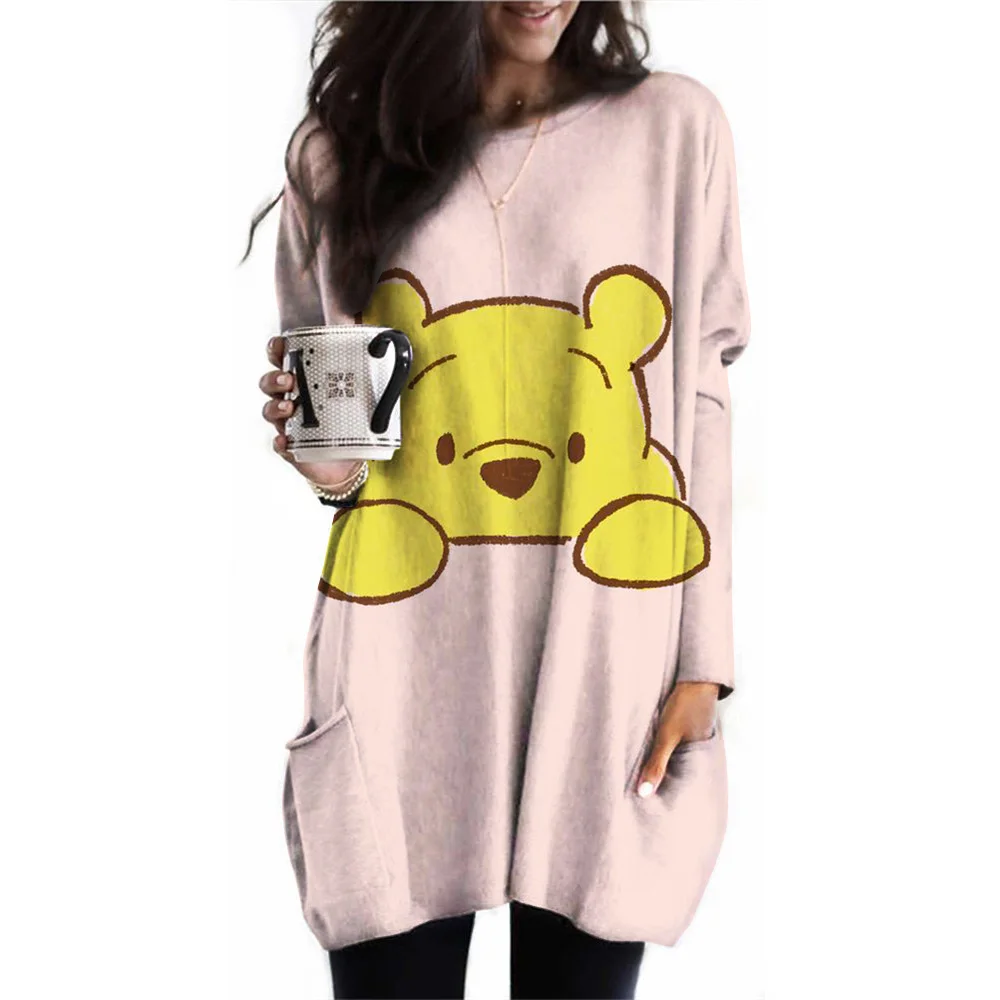 Round neck Winnie the Pooh print top for women, long sleeved casual loose T-shirt, fashionable pocket T-shirt, waist Tops