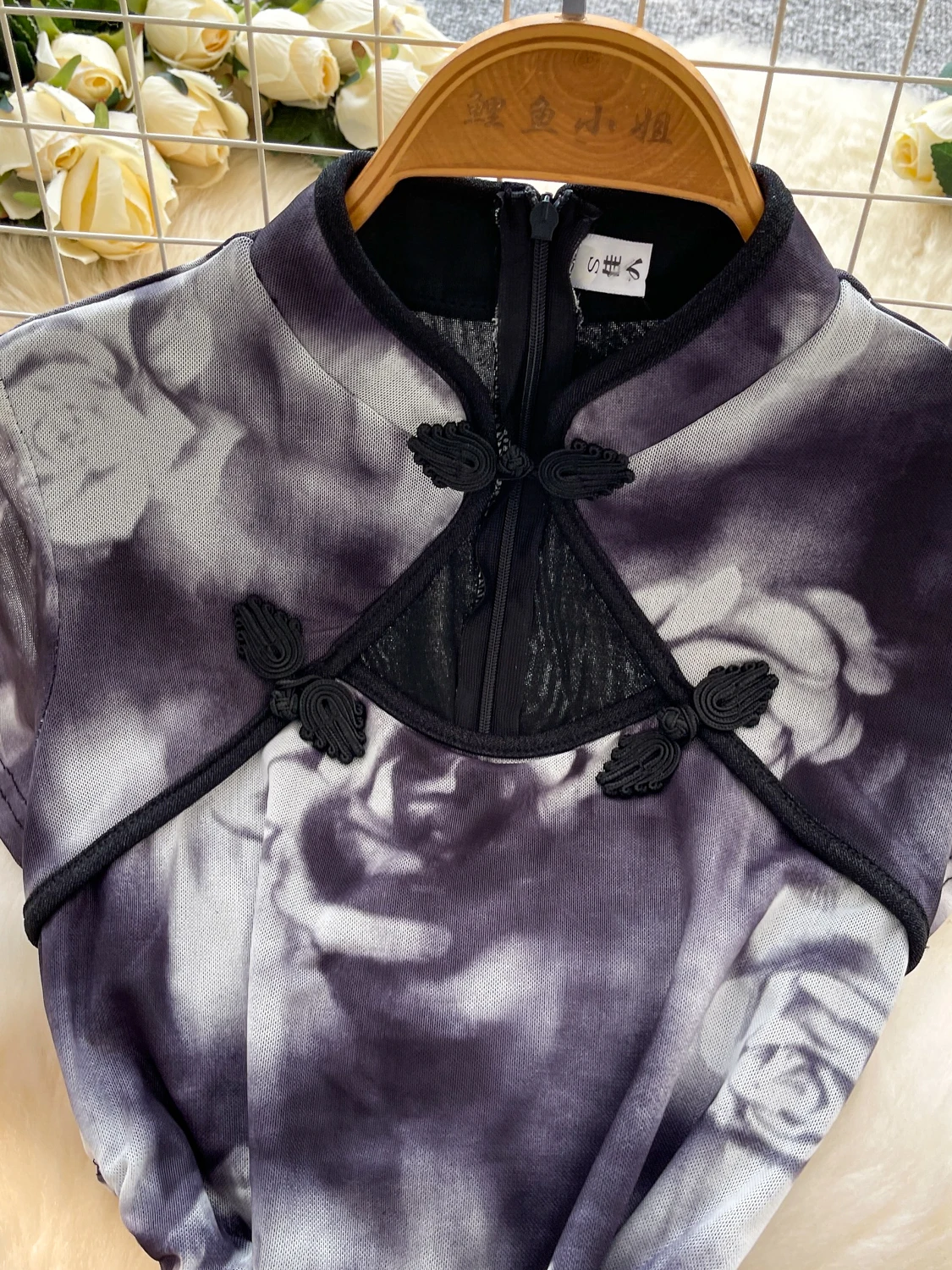 Retro chiński design, ażurowy wzór, nadruk ort Sve, plisowany, wyszczuplający, damski, do pracy, dopasowany krój, linia A.