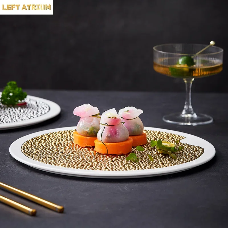 White Beaded Ceramic Round Flat Plate with High Sense of Western Food Plate with Exquisite Cold Dish and Golden Dish.