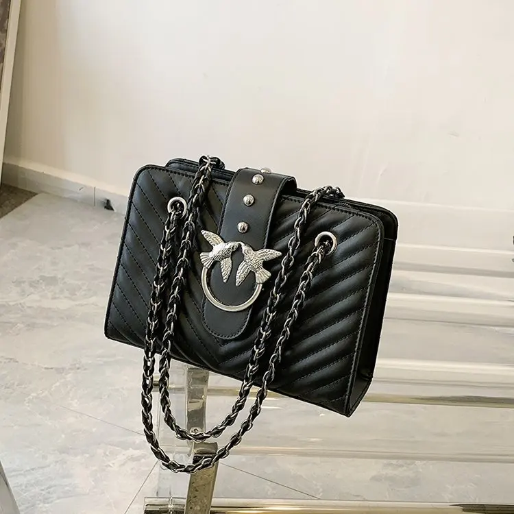 

Women’s Small Square Chain Shoulder Bag, Versatile Underarm Crossbody Purse, Premium Quality Fashion Handbag for All Seasons