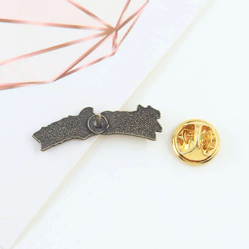 Heroquest Logo Enamel Pin Magic Continent Adventure Game Brooch Fan Player Gift Badge Accessories